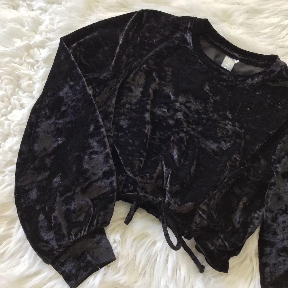 Wavvy brand crushed velvet blouse